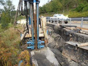 Indagine e progettazione geotecnica per ripristino tratto franato